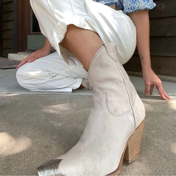 Free People Brayden Western Boot in Bone - Size 9 - Picture 4 of 4